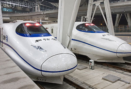 高鐵、動(dòng)車(chē)、機(jī)車(chē)